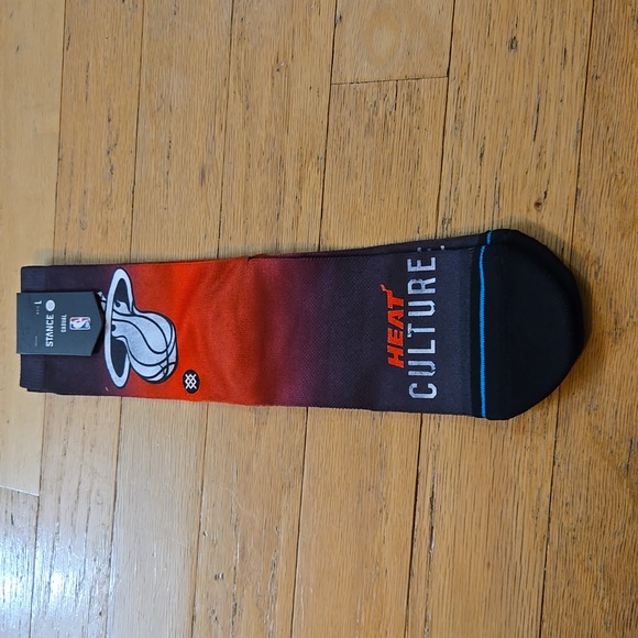NWT Unisex Stance Miami Heat 2023 / 24 City Edition Crew Socks Size L - Picture 1 of 7